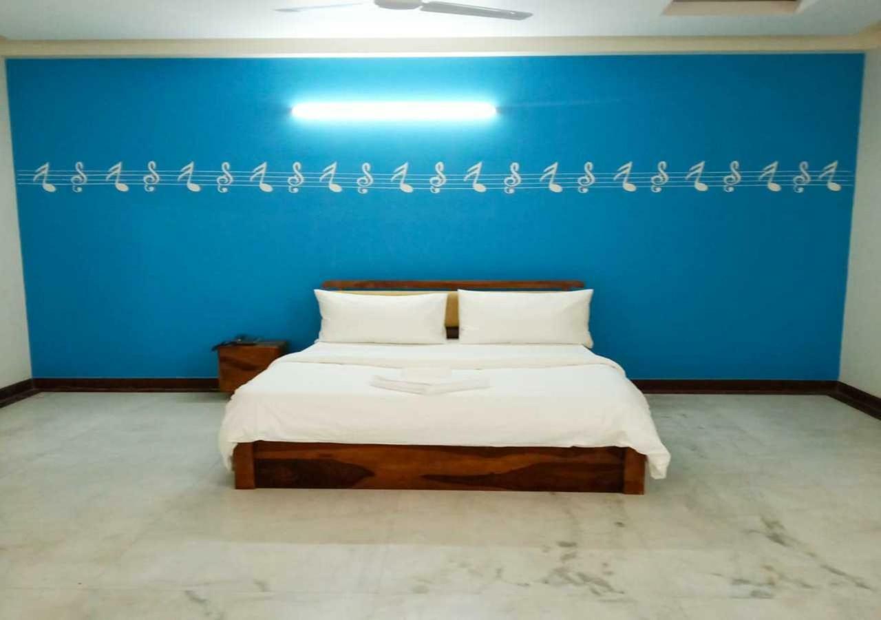 Hotel J P Residency Greater Noida Exterior foto